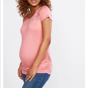 Womens Motherhood Maternity Lace detail top. Pink. Size medium. Like new.